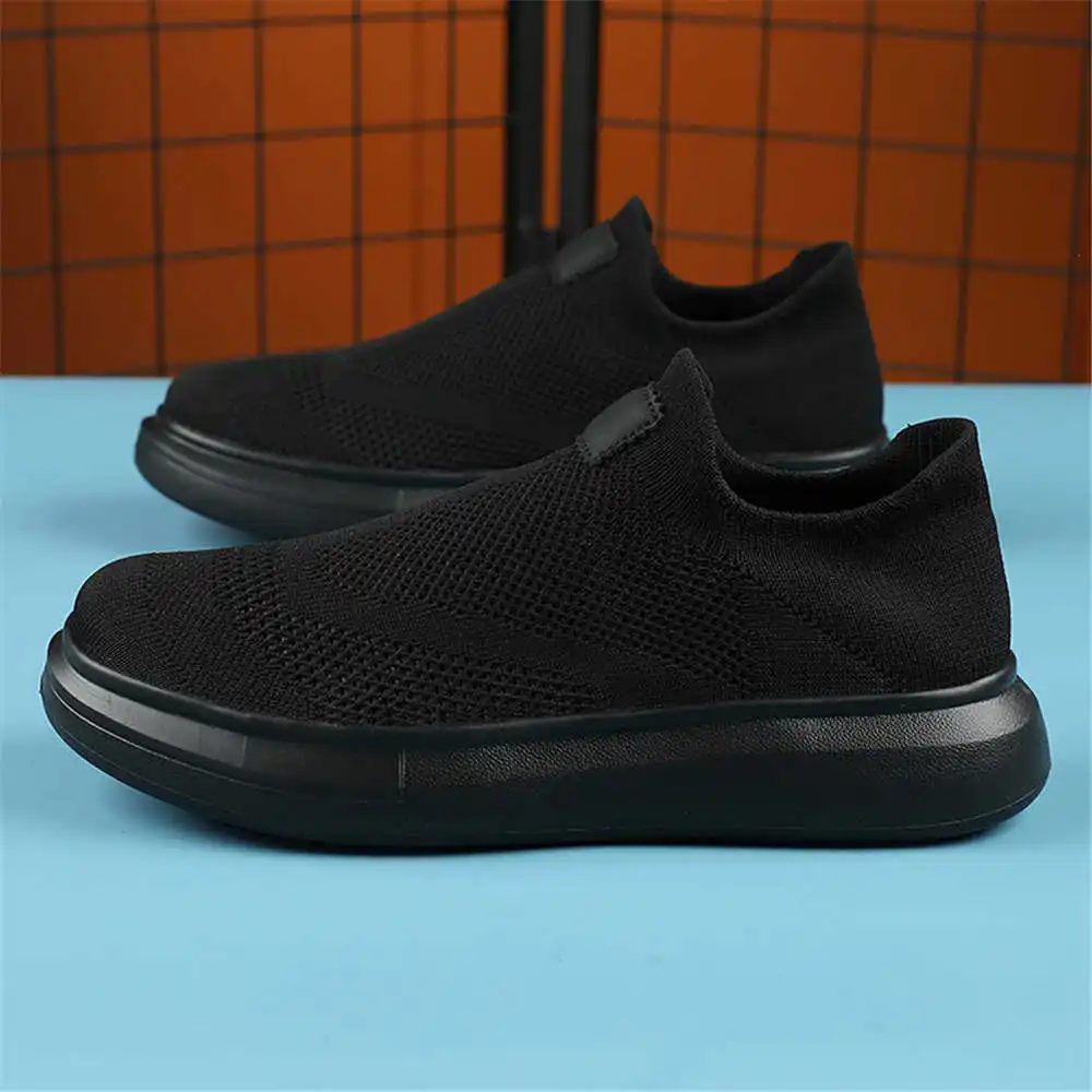 Calze con plateau scarpe marro - Asian Men Formal Wear recensione e prezzo